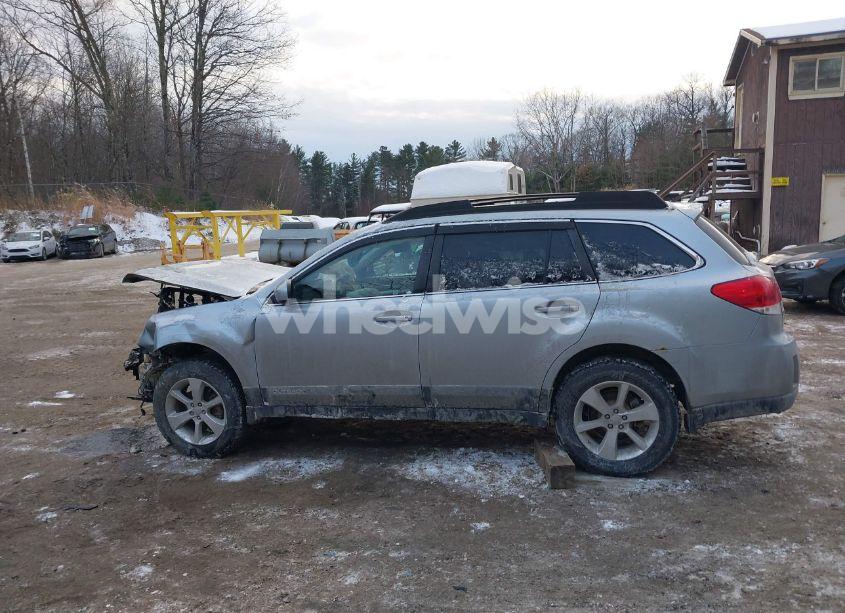 Photo 14 of 2014 Subaru Outback 2.5I PREMIUM (VIN 4S4BRBCCXE3228301)