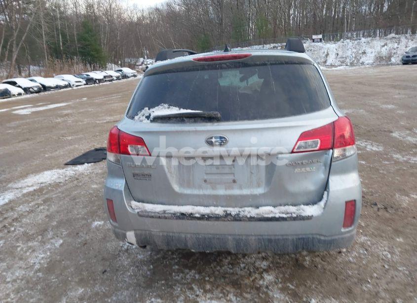 Photo 16 of 2014 Subaru Outback 2.5I PREMIUM (VIN 4S4BRBCCXE3228301)