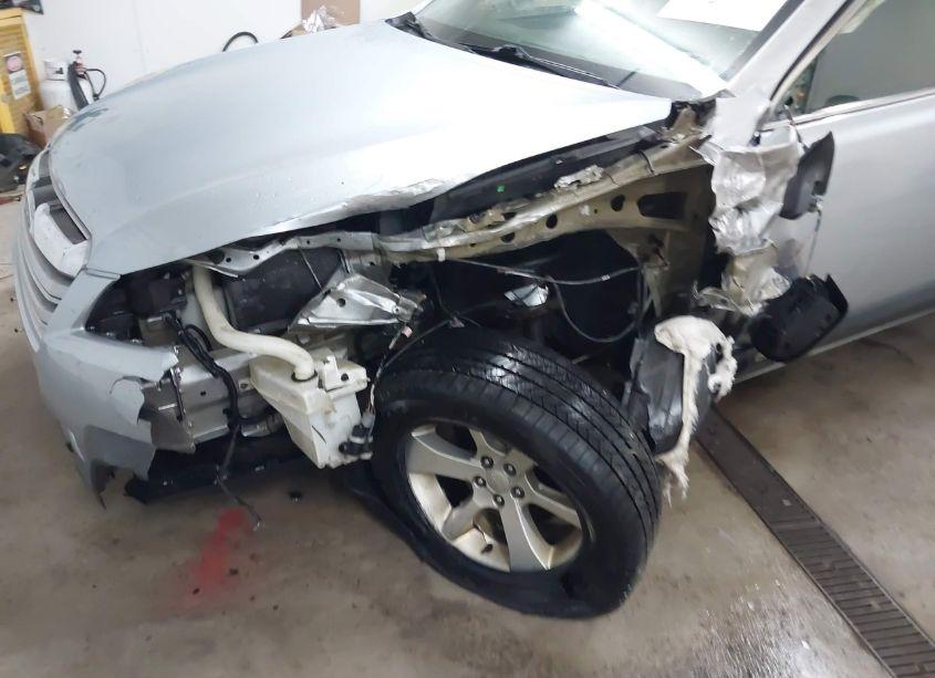 Photo 6 of 2014 Subaru Outback 2.5I PREMIUM (VIN 4S4BRBCCXE3247351)