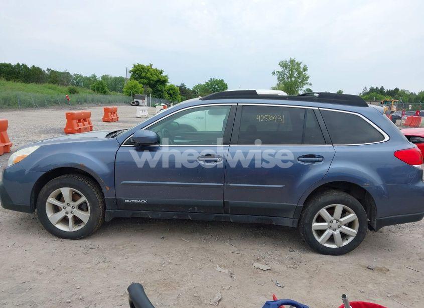 Photo 14 of 2014 Subaru Outback 2.5I PREMIUM (VIN 4S4BRBCCXE3285677)
