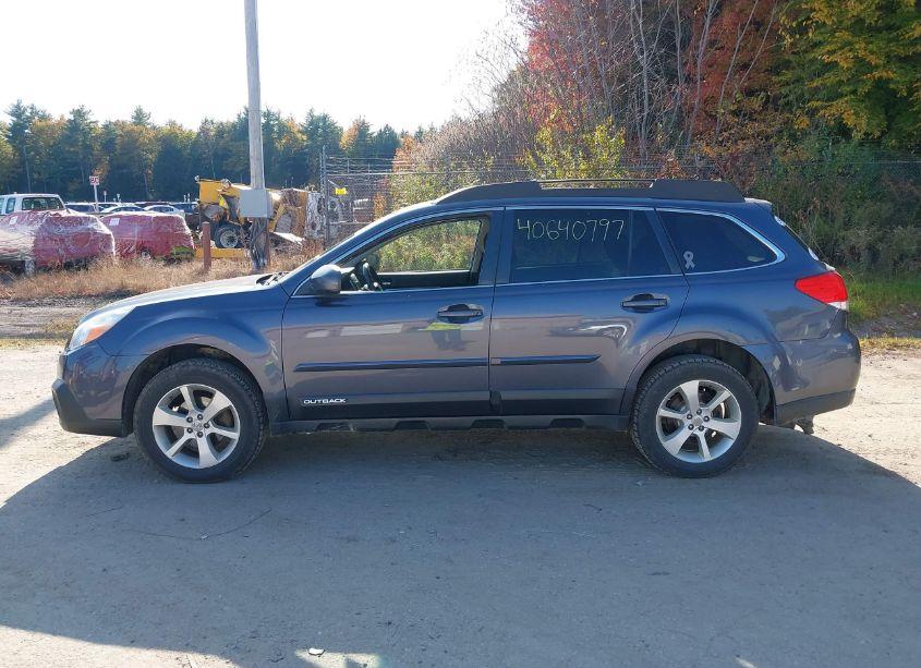 Photo 14 of 2014 Subaru Outback 2.5I PREMIUM (VIN 4S4BRBCCXE3317754)