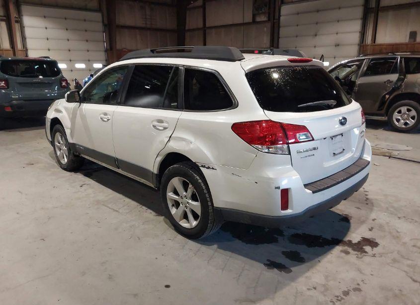 Photo 3 of 2014 Subaru Outback 2.5I PREMIUM (VIN 4S4BRBDC2E3242367)