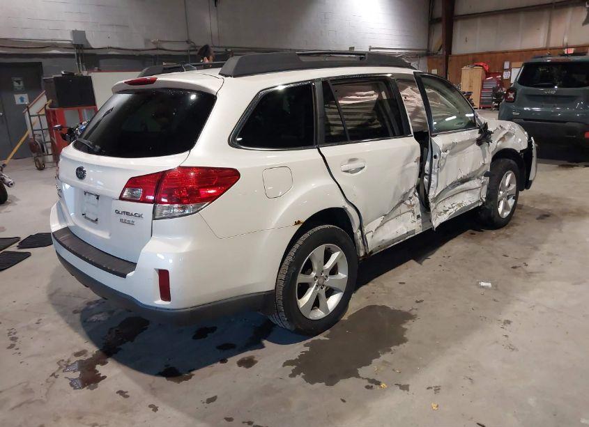 Photo 4 of 2014 Subaru Outback 2.5I PREMIUM (VIN 4S4BRBDC2E3242367)