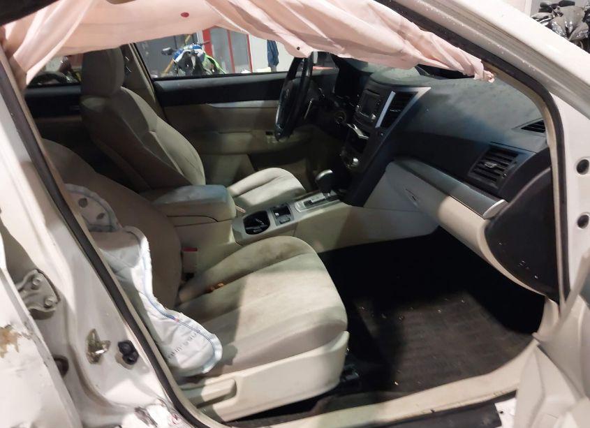 Photo 5 of 2014 Subaru Outback 2.5I PREMIUM (VIN 4S4BRBDC2E3242367)
