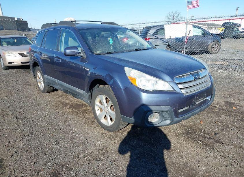 2014 Subaru Outback 2.5I PREMIUM (VIN 4S4BRBDC4E3241186) main photo