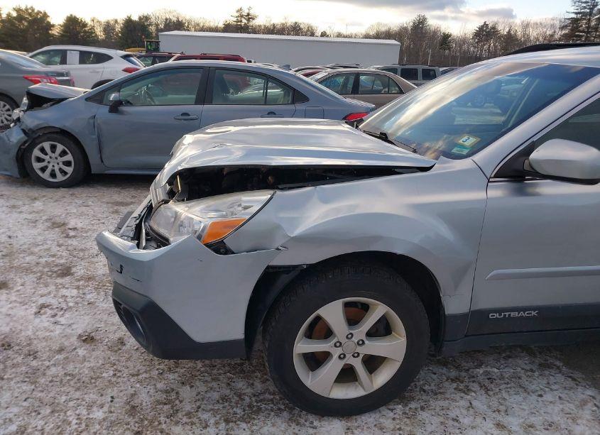 Photo 17 of 2014 Subaru Outback 2.5I PREMIUM (VIN 4S4BRBDCXE3253083)