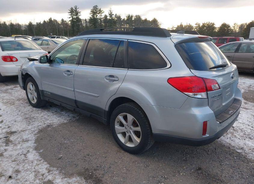 Photo 3 of 2014 Subaru Outback 2.5I PREMIUM (VIN 4S4BRBDCXE3253083)