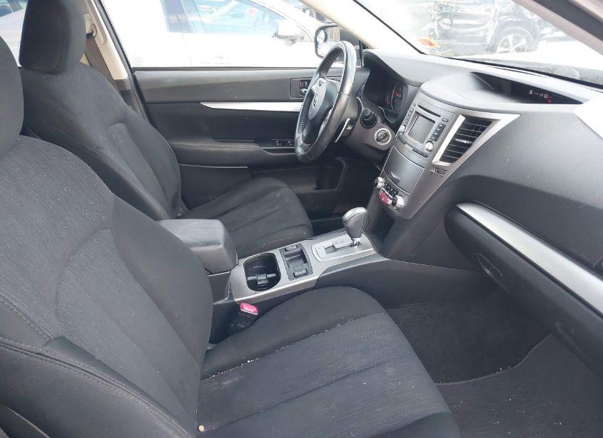 Photo 5 of 2014 Subaru Outback 2.5I PREMIUM (VIN 4S4BRBDCXE3253083)