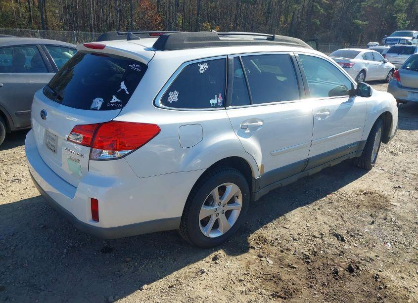 Photo 4 of 2014 Subaru Outback 2.5I PREMIUM (VIN 4S4BRBECXE3325530)