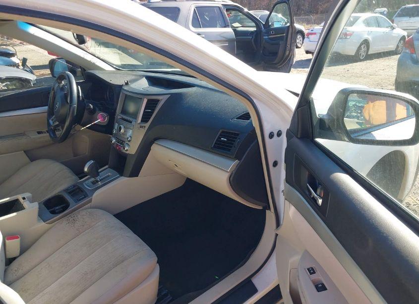 Photo 5 of 2014 Subaru Outback 2.5I PREMIUM (VIN 4S4BRBECXE3325530)