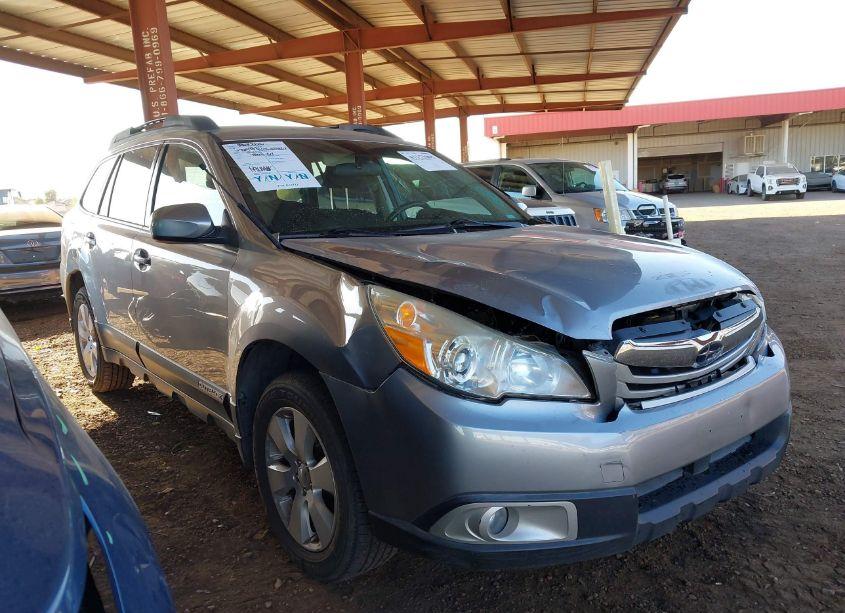 2011 Subaru Outback 2.5I PREMIUM (VIN 4S4BRBFC3B3384462) main photo