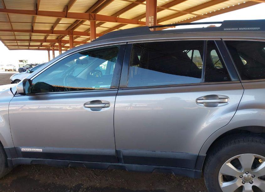 Photo 14 of 2011 Subaru Outback 2.5I PREMIUM (VIN 4S4BRBFC3B3384462)