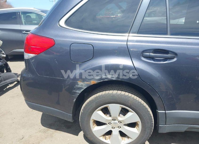 Photo 6 of 2010 Subaru Outback 2.5I PREMIUM (VIN 4S4BRBFC6A3323184)
