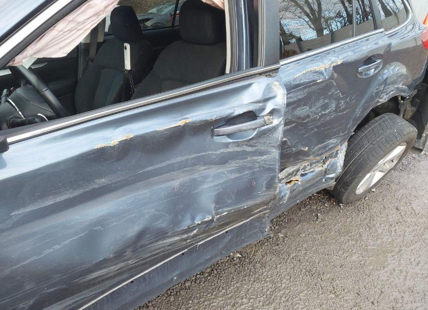 Photo 12 of 2014 Subaru Outback 2.5I PREMIUM (VIN 4S4BRBFC9E3225661)