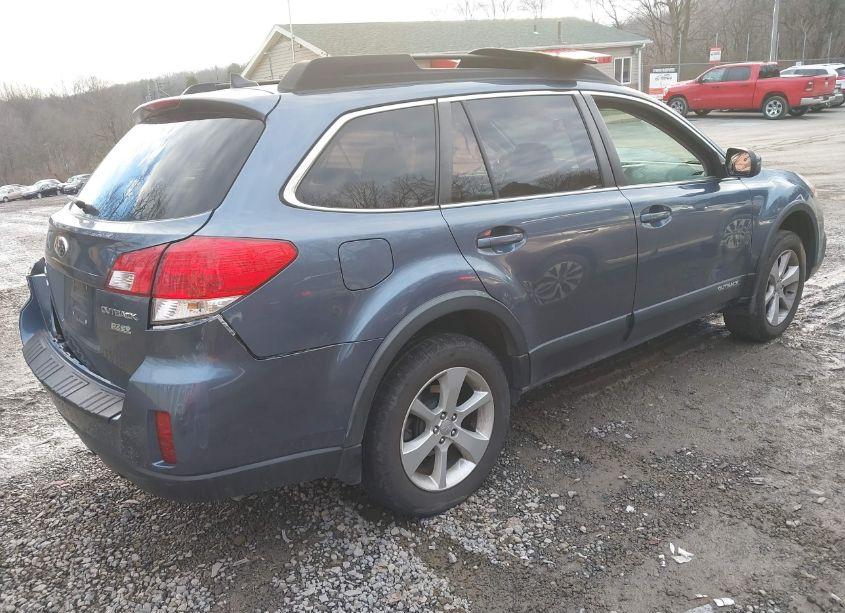 Photo 4 of 2014 Subaru Outback 2.5I PREMIUM (VIN 4S4BRBFC9E3225661)