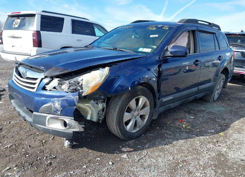 Photo 2 of 2010 Subaru Outback 2.5I PREMIUM (VIN 4S4BRBGC0A3357085)
