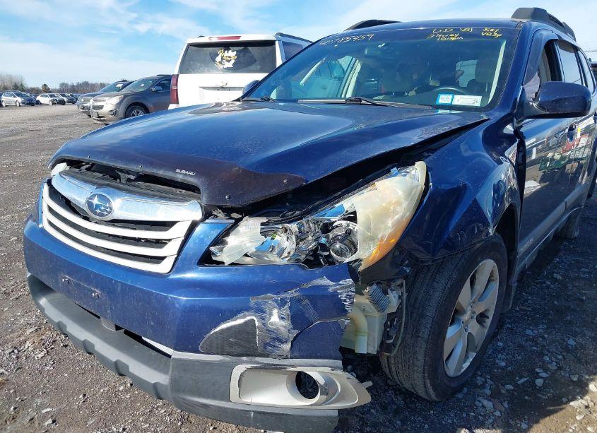 Photo 6 of 2010 Subaru Outback 2.5I PREMIUM (VIN 4S4BRBGC0A3357085)