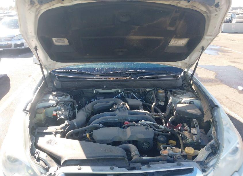 Photo 10 of 2013 Subaru Outback 2.5I PREMIUM (VIN 4S4BRBGC0D3263602)