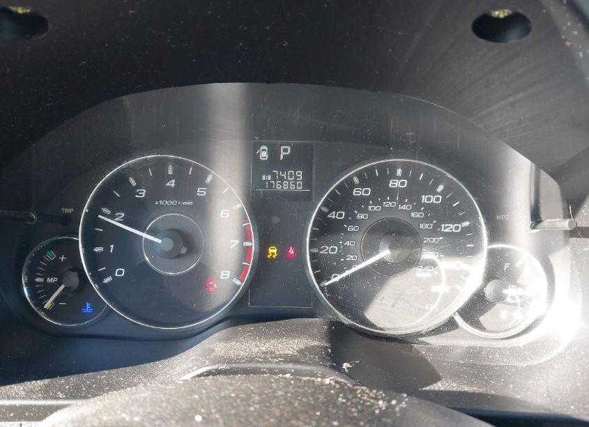 Photo 7 of 2011 Subaru Outback 2.5I PREMIUM (VIN 4S4BRBGC1B3428473)