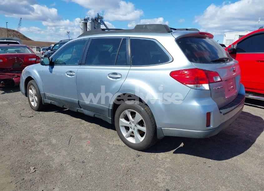 Photo 3 of 2013 Subaru Outback 2.5I PREMIUM (VIN 4S4BRBGC1D3308823)