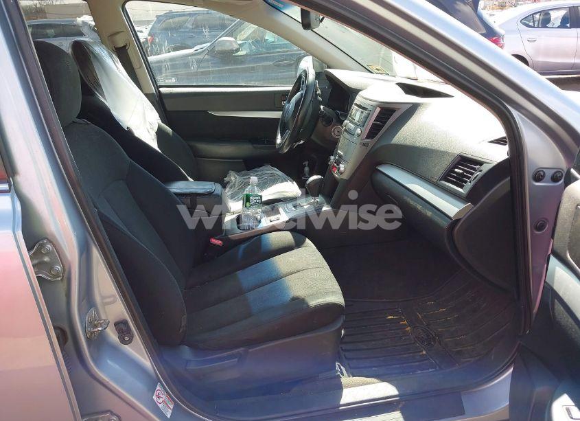 Photo 5 of 2013 Subaru Outback 2.5I PREMIUM (VIN 4S4BRBGC1D3308823)