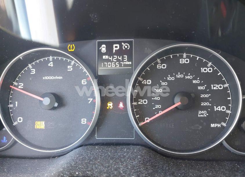 Photo 7 of 2013 Subaru Outback 2.5I PREMIUM (VIN 4S4BRBGC1D3308823)