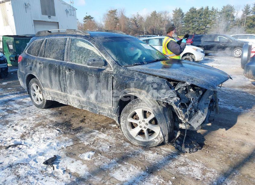 2013 Subaru Outback 2.5I PREMIUM (VIN 4S4BRBGC2D3235476) main photo