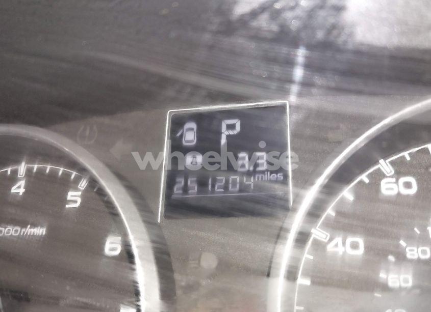 Photo 7 of 2013 Subaru Outback 2.5I PREMIUM (VIN 4S4BRBGC2D3257106)