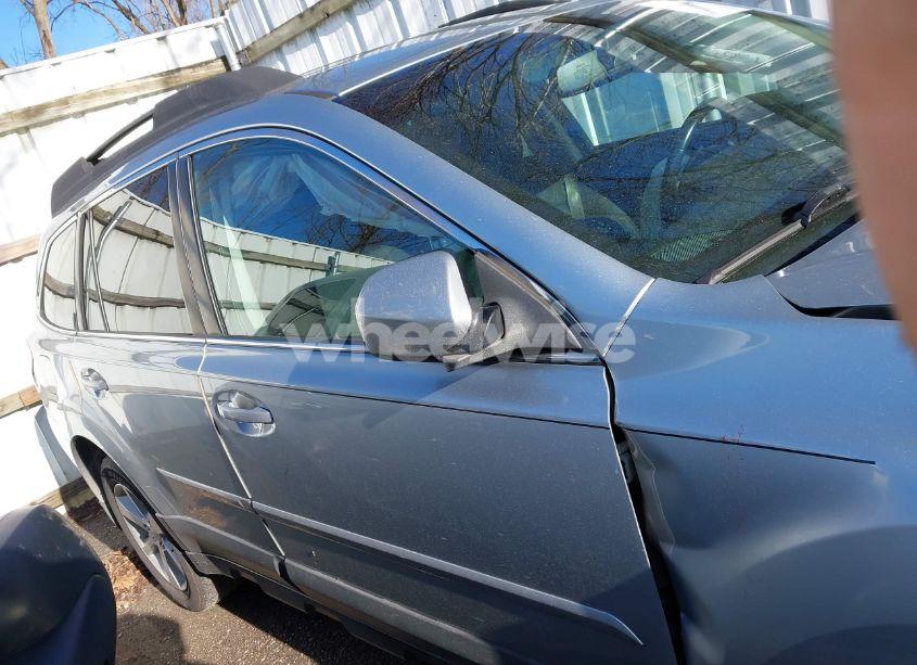 Photo 13 of 2013 Subaru Outback 2.5I PREMIUM (VIN 4S4BRBGC4D3308007)