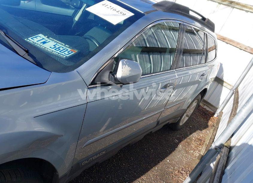Photo 14 of 2013 Subaru Outback 2.5I PREMIUM (VIN 4S4BRBGC4D3308007)