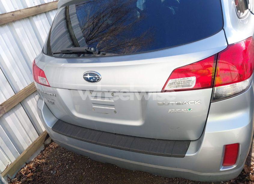 Photo 16 of 2013 Subaru Outback 2.5I PREMIUM (VIN 4S4BRBGC4D3308007)