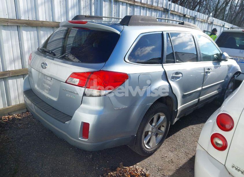 Photo 4 of 2013 Subaru Outback 2.5I PREMIUM (VIN 4S4BRBGC4D3308007)