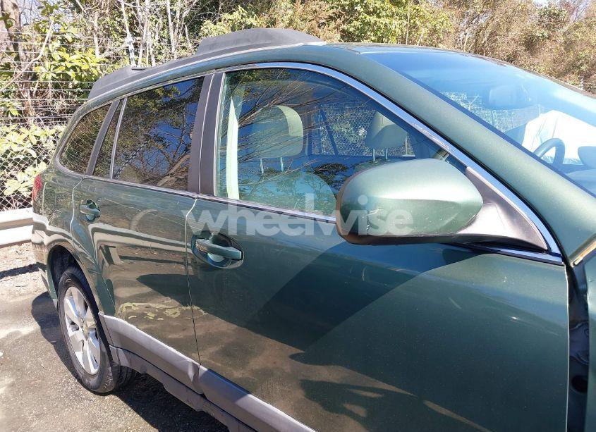 Photo 13 of 2010 Subaru Outback 2.5I PREMIUM (VIN 4S4BRBGC5A3365196)