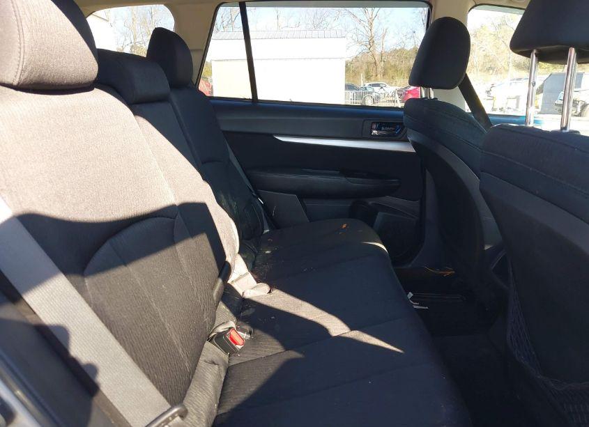 Photo 8 of 2011 Subaru Outback 2.5I PREMIUM (VIN 4S4BRBGC6B3313982)