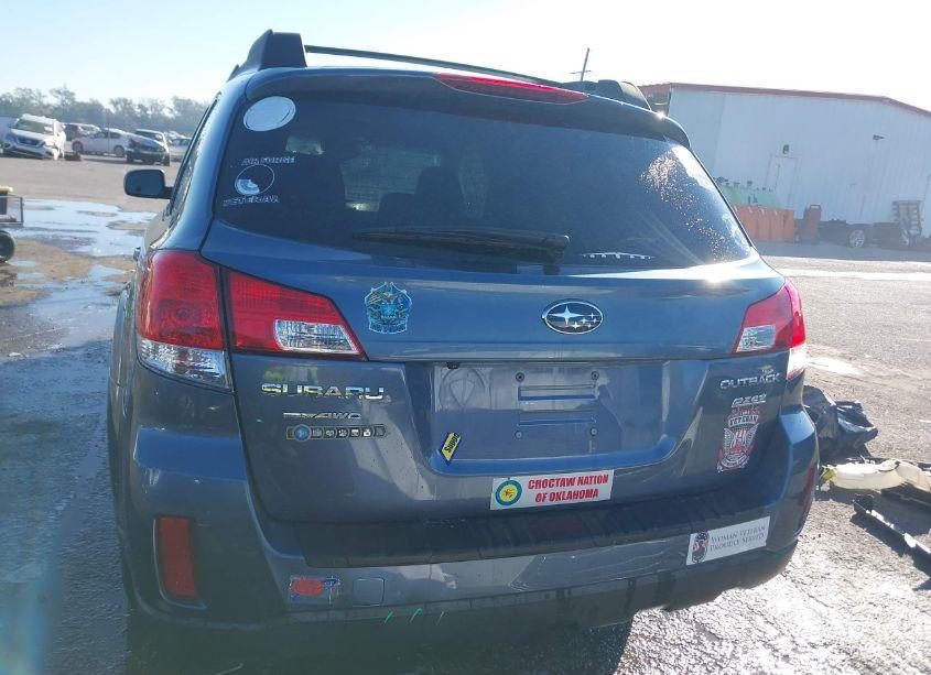 Photo 16 of 2013 Subaru Outback 2.5I PREMIUM (VIN 4S4BRBGC6D3268433)