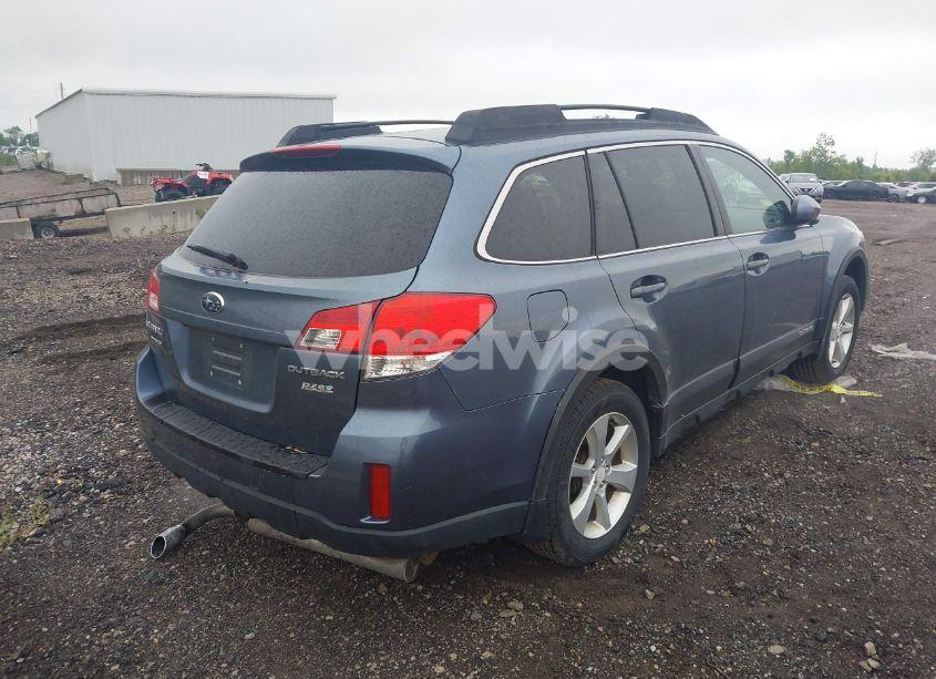 Photo 4 of 2013 Subaru Outback 2.5I PREMIUM (VIN 4S4BRBGC6D3282123)