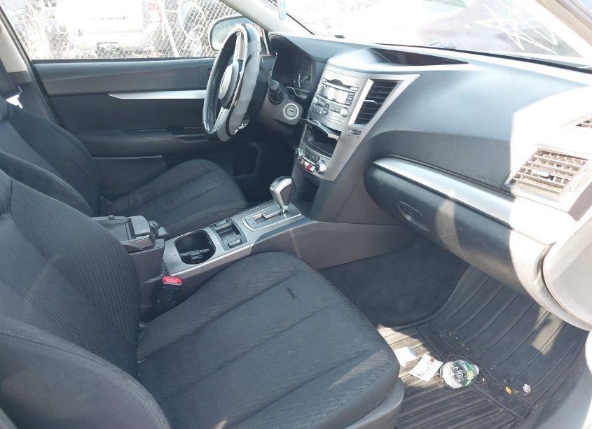Photo 5 of 2011 Subaru Outback 2.5I PREMIUM (VIN 4S4BRBGC7B3380834)
