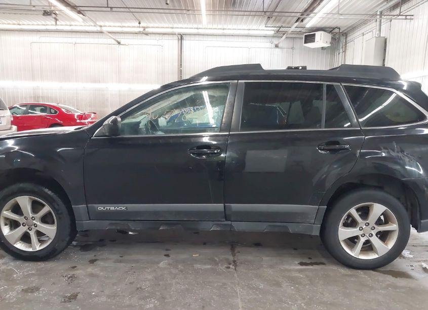 Photo 14 of 2013 Subaru Outback 2.5I PREMIUM (VIN 4S4BRBGC7D3322029)