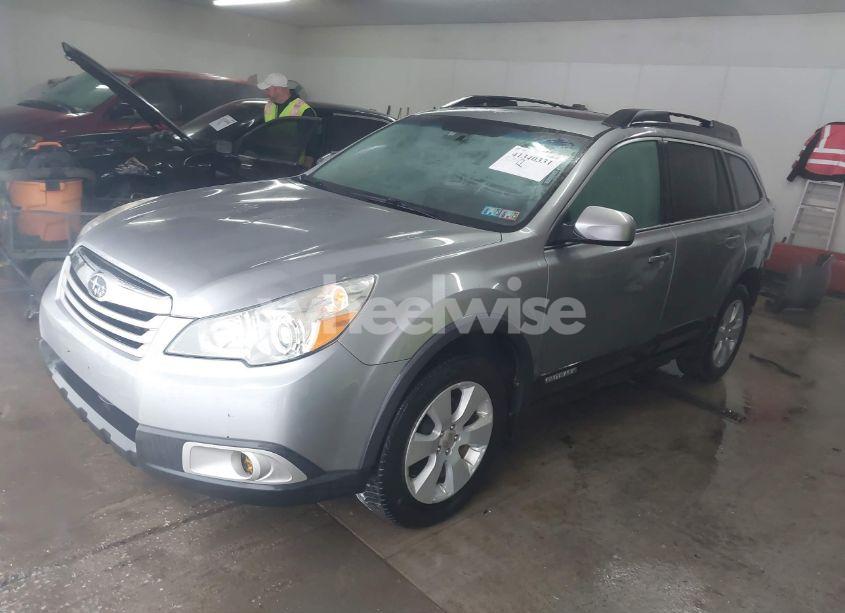 Photo 2 of 2010 Subaru Outback 2.5I PREMIUM (VIN 4S4BRBGC8A3325775)