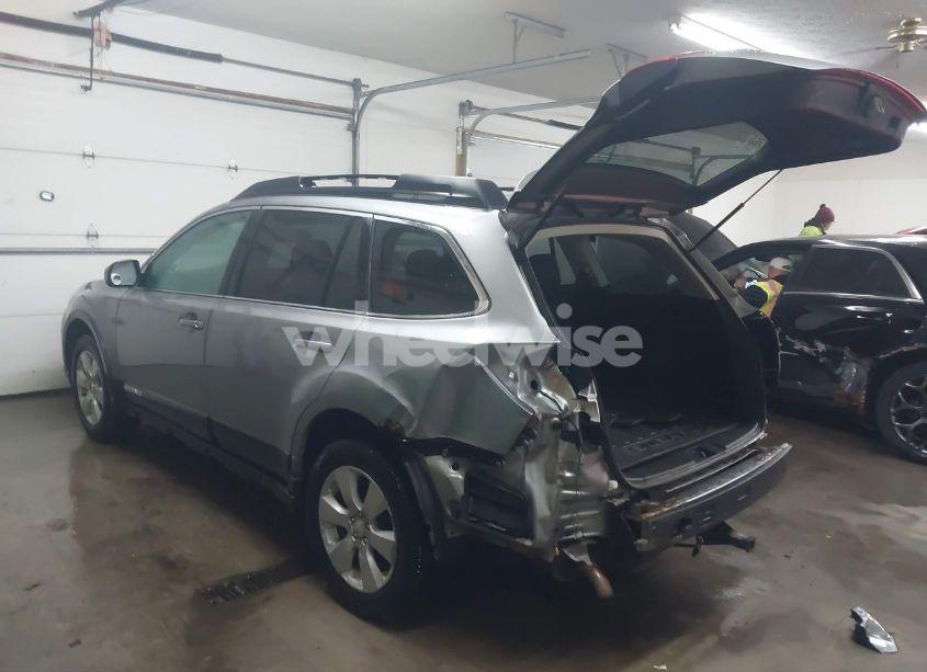 Photo 3 of 2010 Subaru Outback 2.5I PREMIUM (VIN 4S4BRBGC8A3325775)