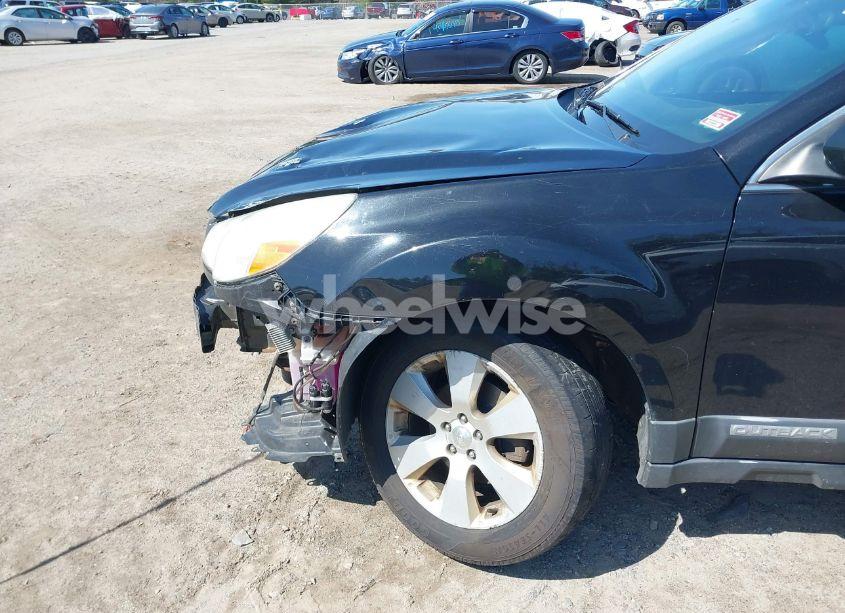 Photo 14 of 2010 Subaru Outback 2.5I PREMIUM (VIN 4S4BRBGC9A3337580)