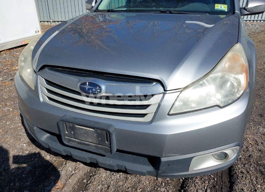 Photo 6 of 2010 Subaru Outback 2.5I PREMIUM (VIN 4S4BRBGC9A3381515)