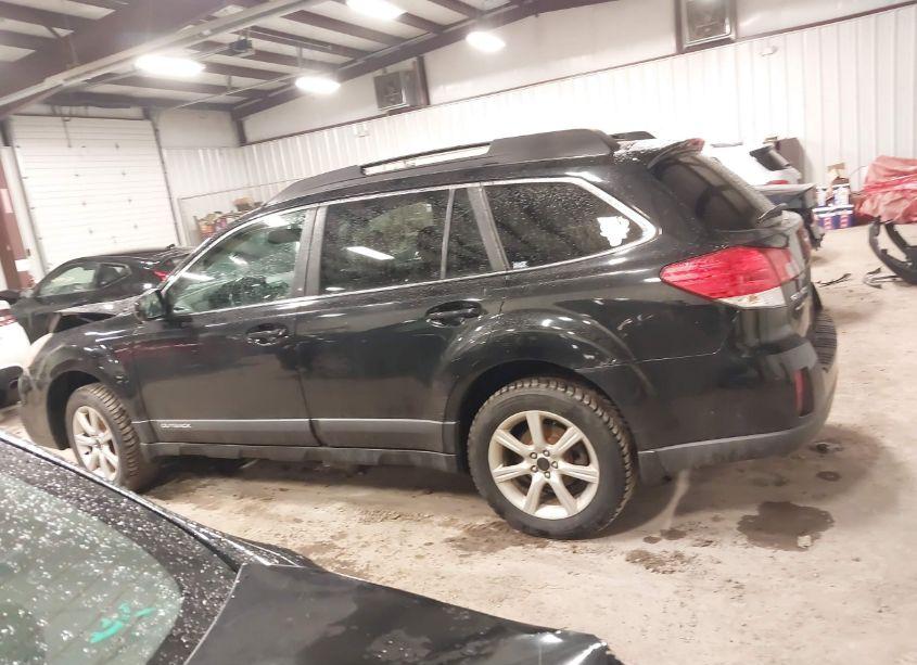 Photo 14 of 2013 Subaru Outback 2.5I PREMIUM (VIN 4S4BRBGC9D3238603)
