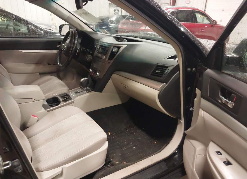 Photo 5 of 2013 Subaru Outback 2.5I PREMIUM (VIN 4S4BRBGC9D3238603)