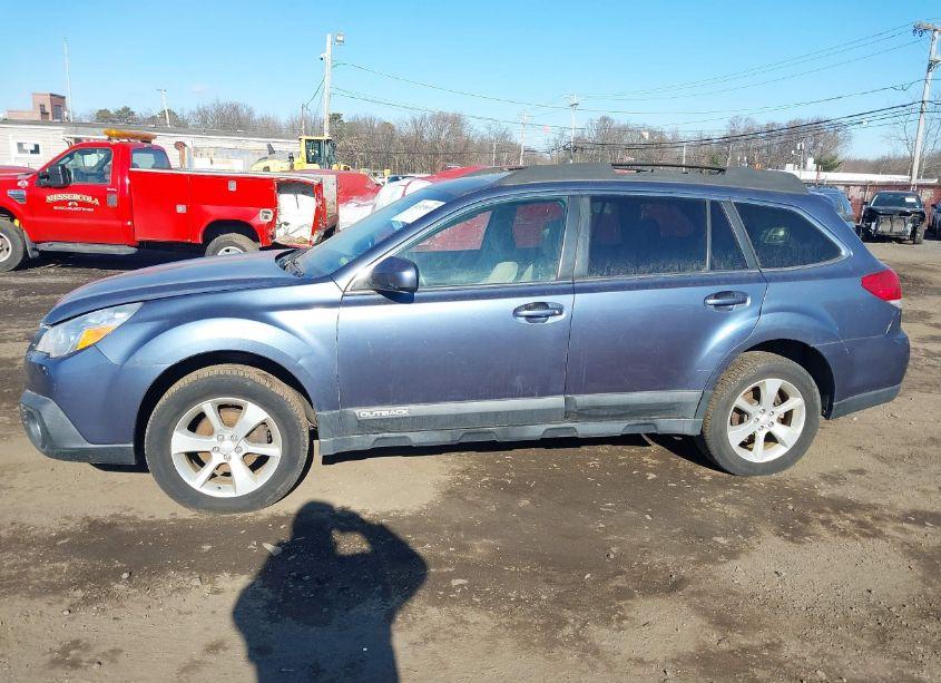 Photo 14 of 2013 Subaru Outback 2.5I PREMIUM (VIN 4S4BRBGC9D3309489)