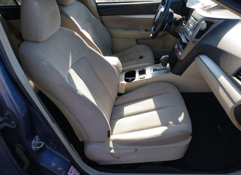 Photo 5 of 2013 Subaru Outback 2.5I PREMIUM (VIN 4S4BRBGC9D3309489)