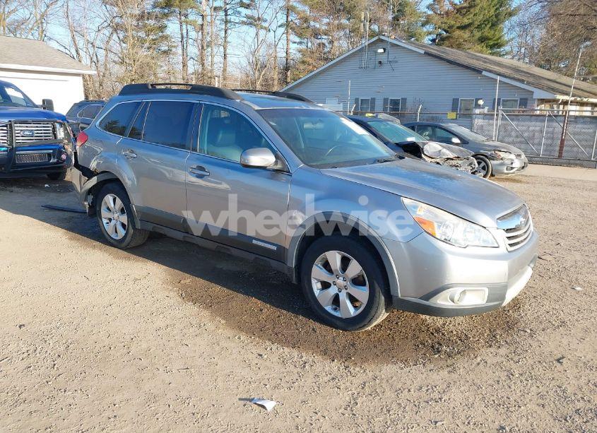 2011 Subaru Outback 2.5I LIMITED (VIN 4S4BRBJC2B3369782) main photo