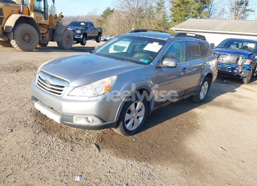 Photo 2 of 2011 Subaru Outback 2.5I LIMITED (VIN 4S4BRBJC2B3369782)