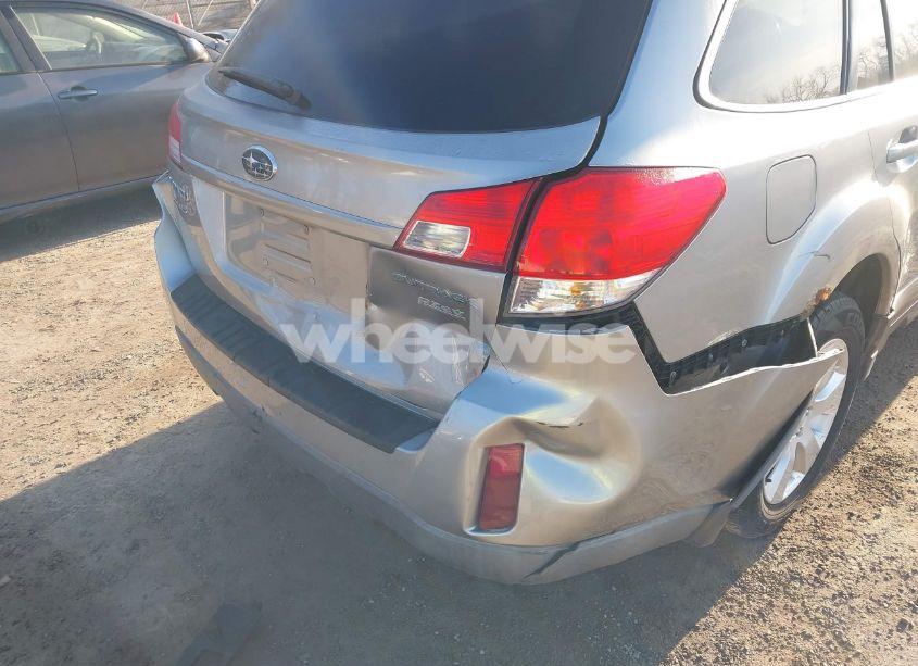 Photo 6 of 2011 Subaru Outback 2.5I LIMITED (VIN 4S4BRBJC2B3369782)
