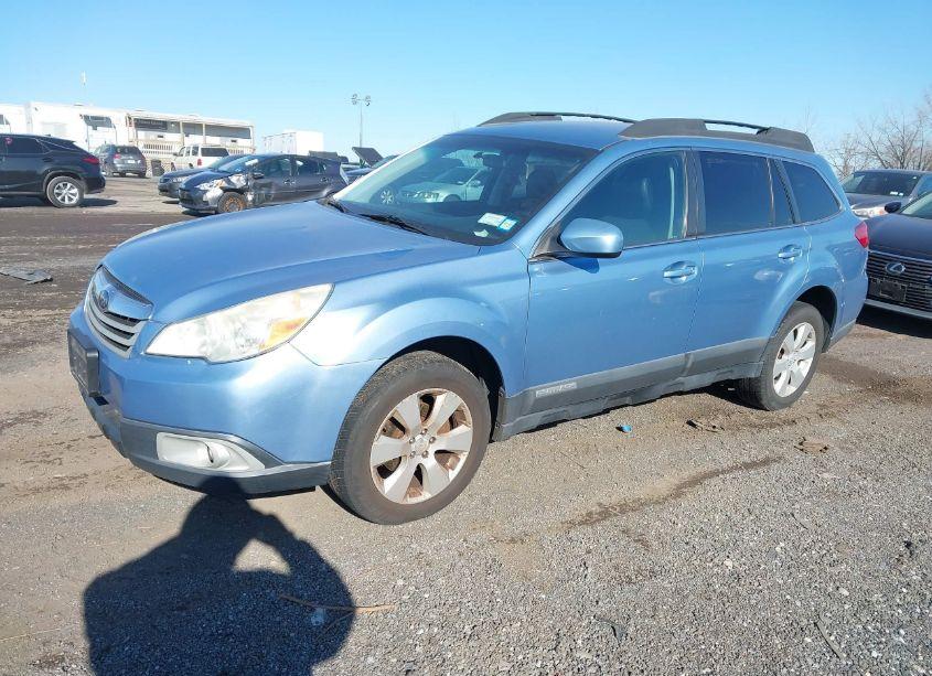 Photo 2 of 2010 Subaru Outback 2.5I LIMITED (VIN 4S4BRBJC3A3344288)